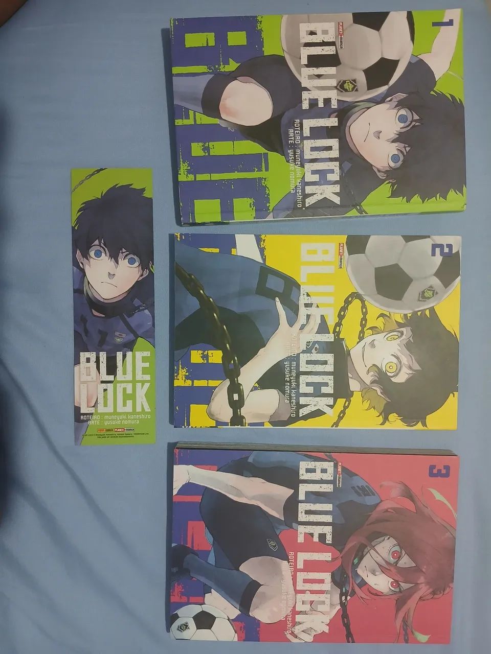 Volumes 1 2 e 3 de blue lock em perfeito estado!