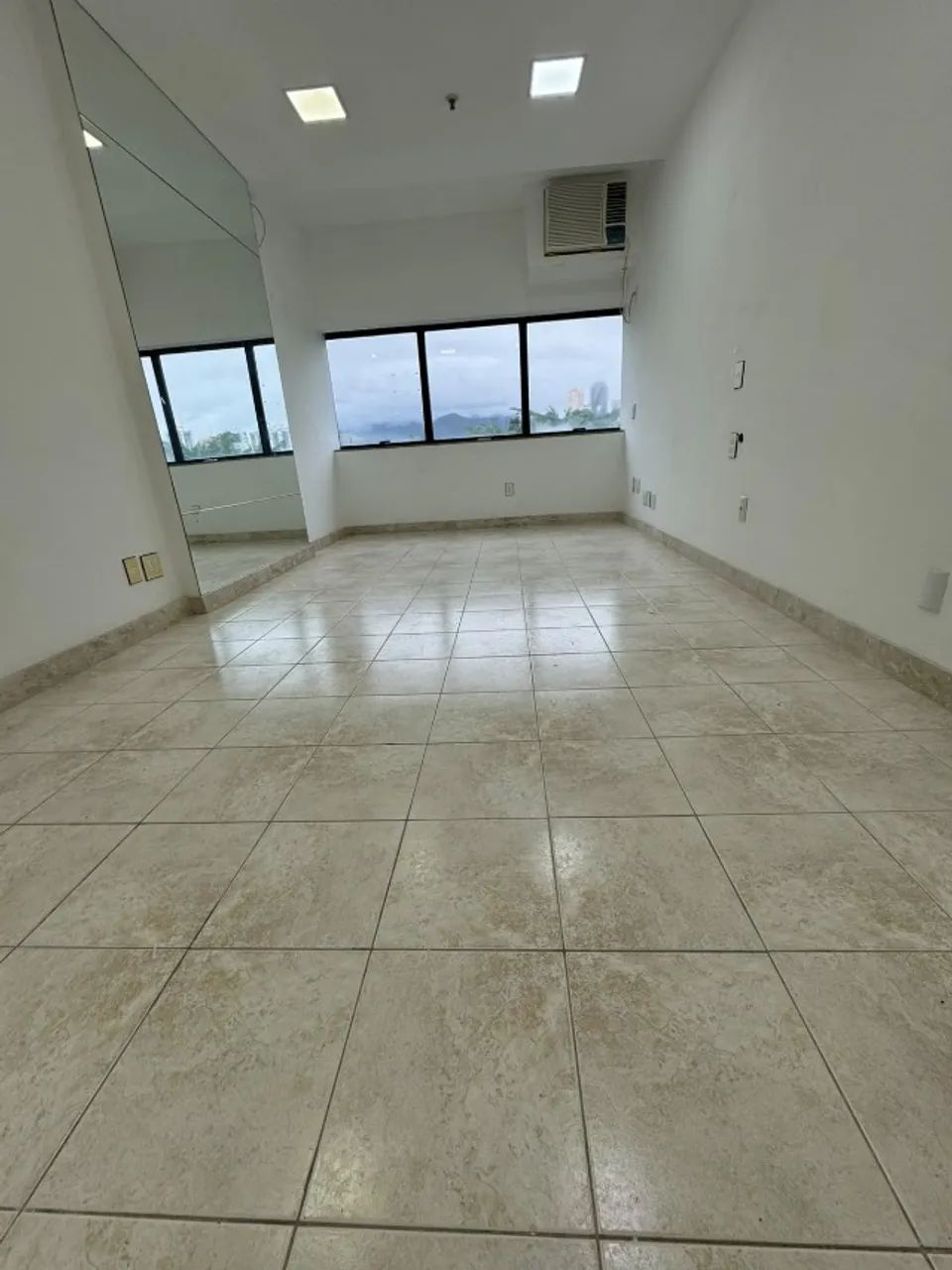 Alugo Sala Comercial Barra da Tijuca  - Foto 2