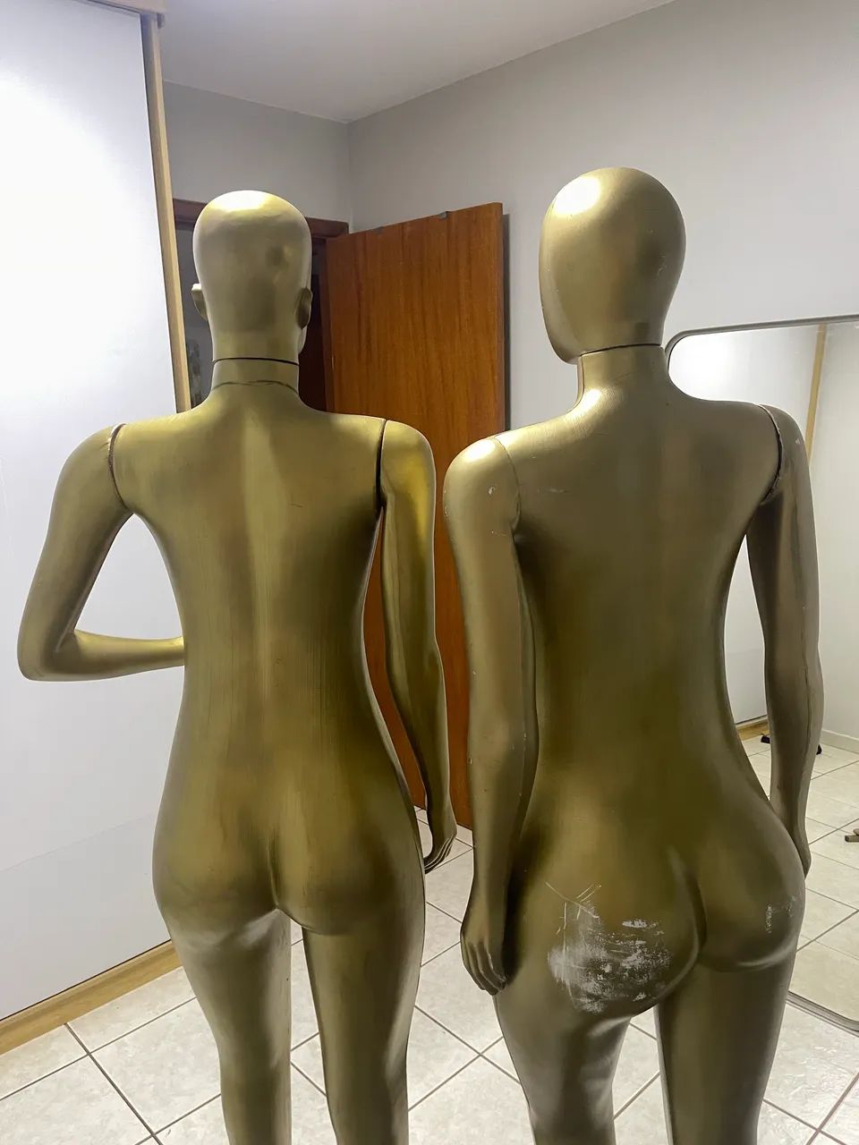 Kit 2 Manequins Femininos - Foto 3