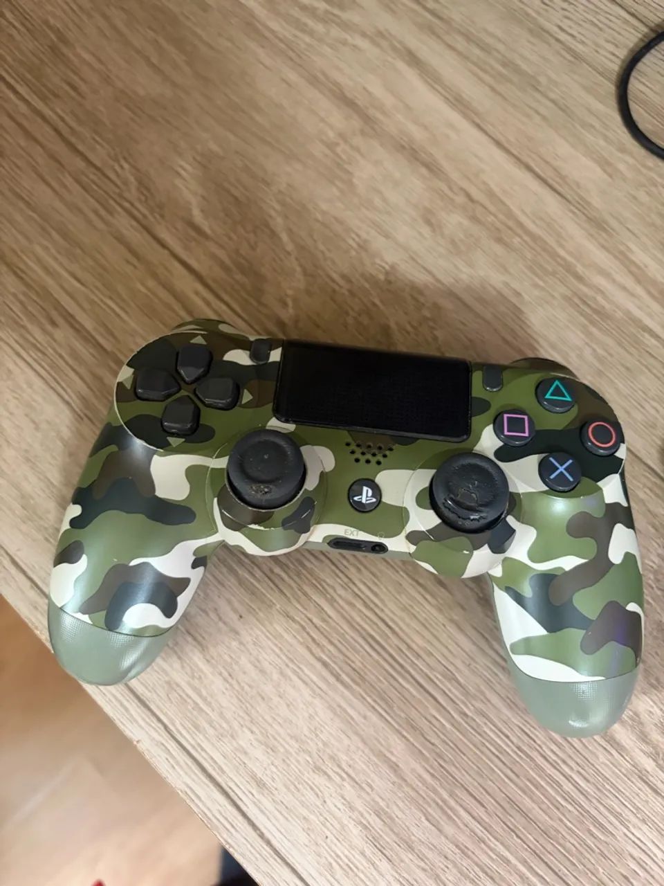 Controle ps4 defeito 