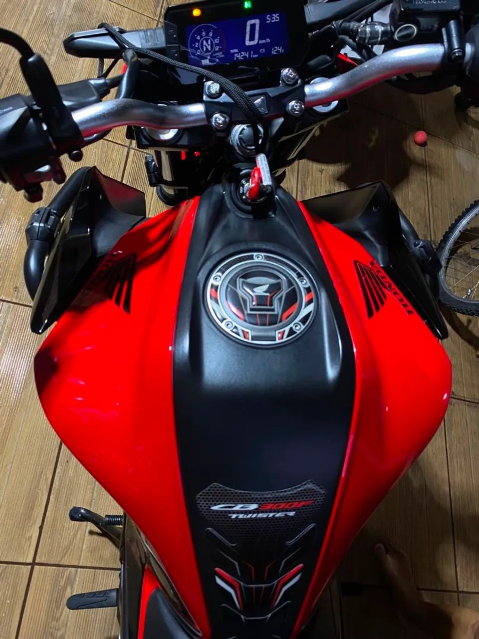 Twister 300f 