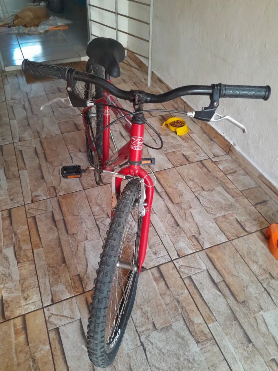 Vendo bicicleta seminova sem marcha.