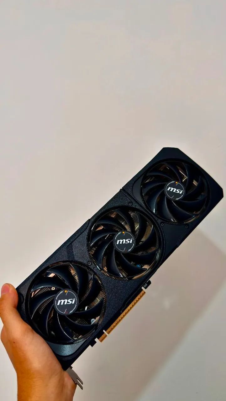 RTX 5070 Ti 16GB MSI - Foto 2