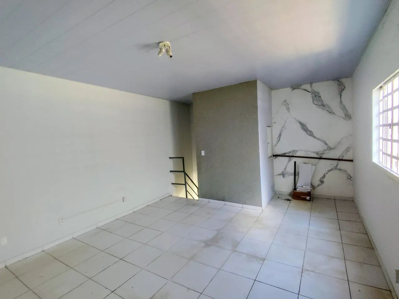 Sala Comercial setor Santa Genoveva - Foto 5