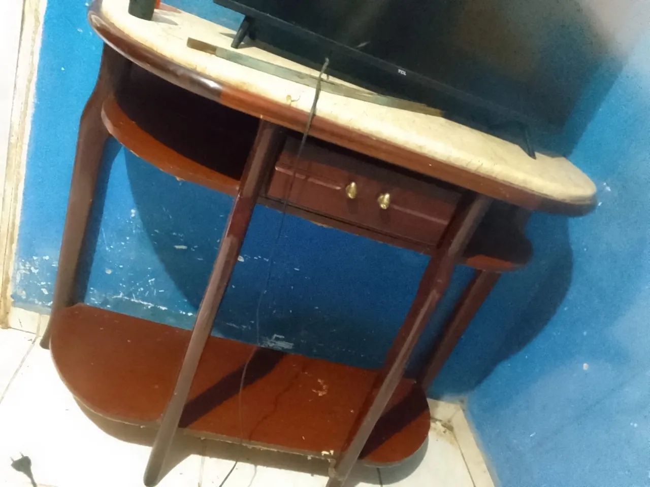 Mesa de canto 
