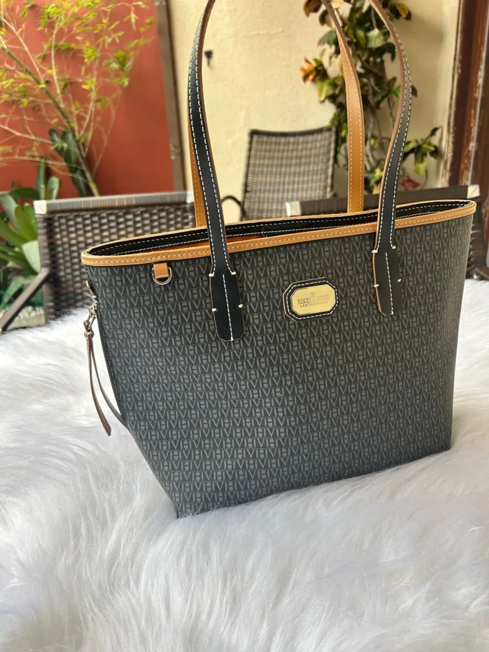 Bolsa Victor Hugo