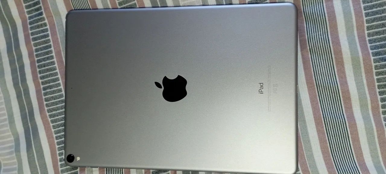 iPad pro 10.5 64 gb / 4gb ram