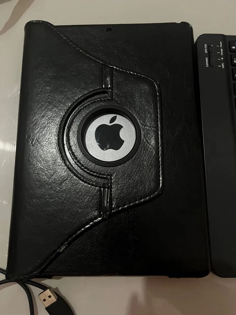 Ipad 7ª geração 128gb + teclado - Foto 2