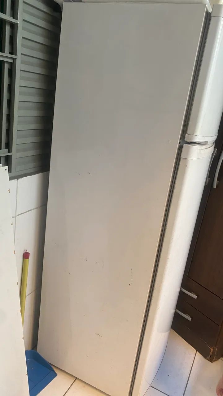 Geladeira com defeito  - Foto 3