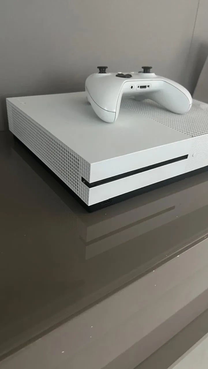 Xbox One S