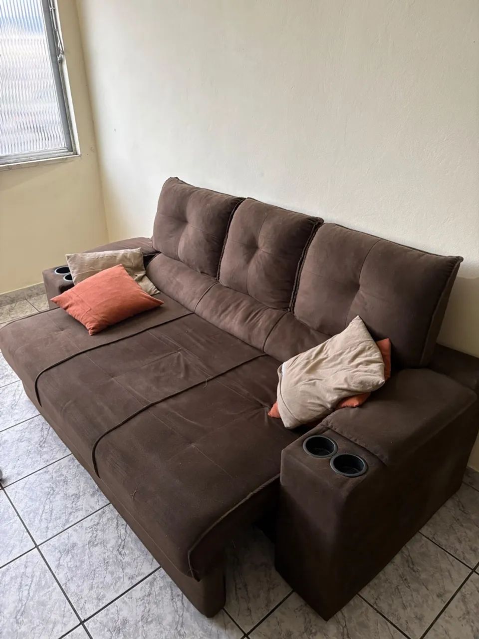 Sofá Reclinável com Porta copos 
