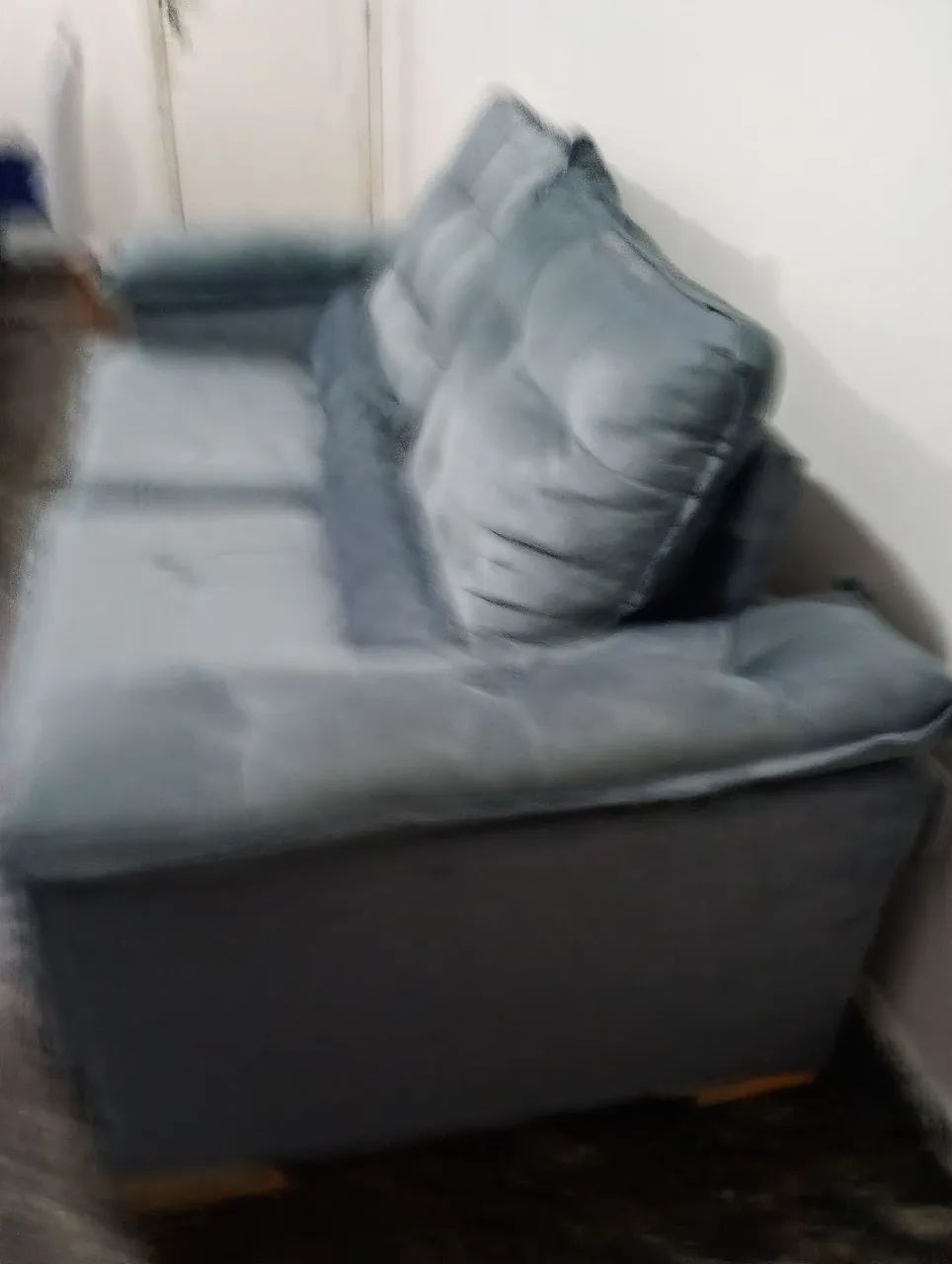 Sofá de 2 lugares super novo - Foto 5