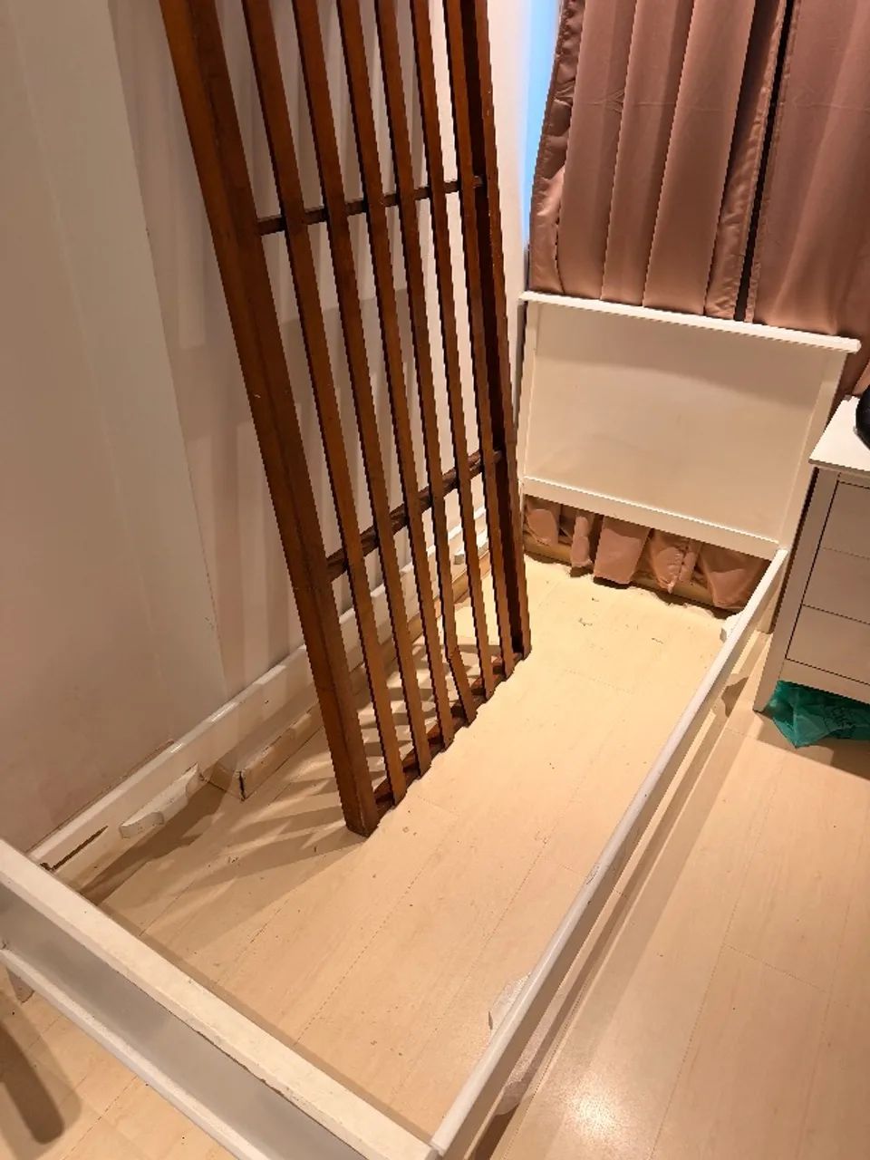Cama solteiro branca - Foto 3