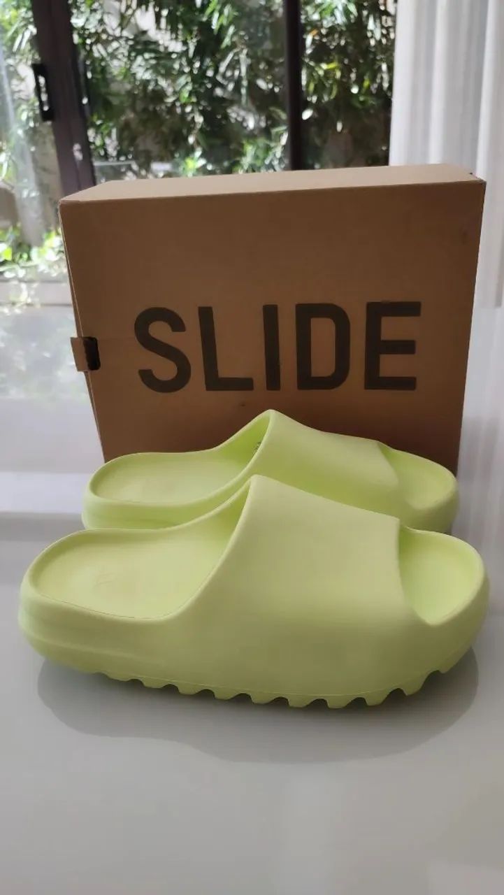 Adidas Yeezy Slide. - Foto 2