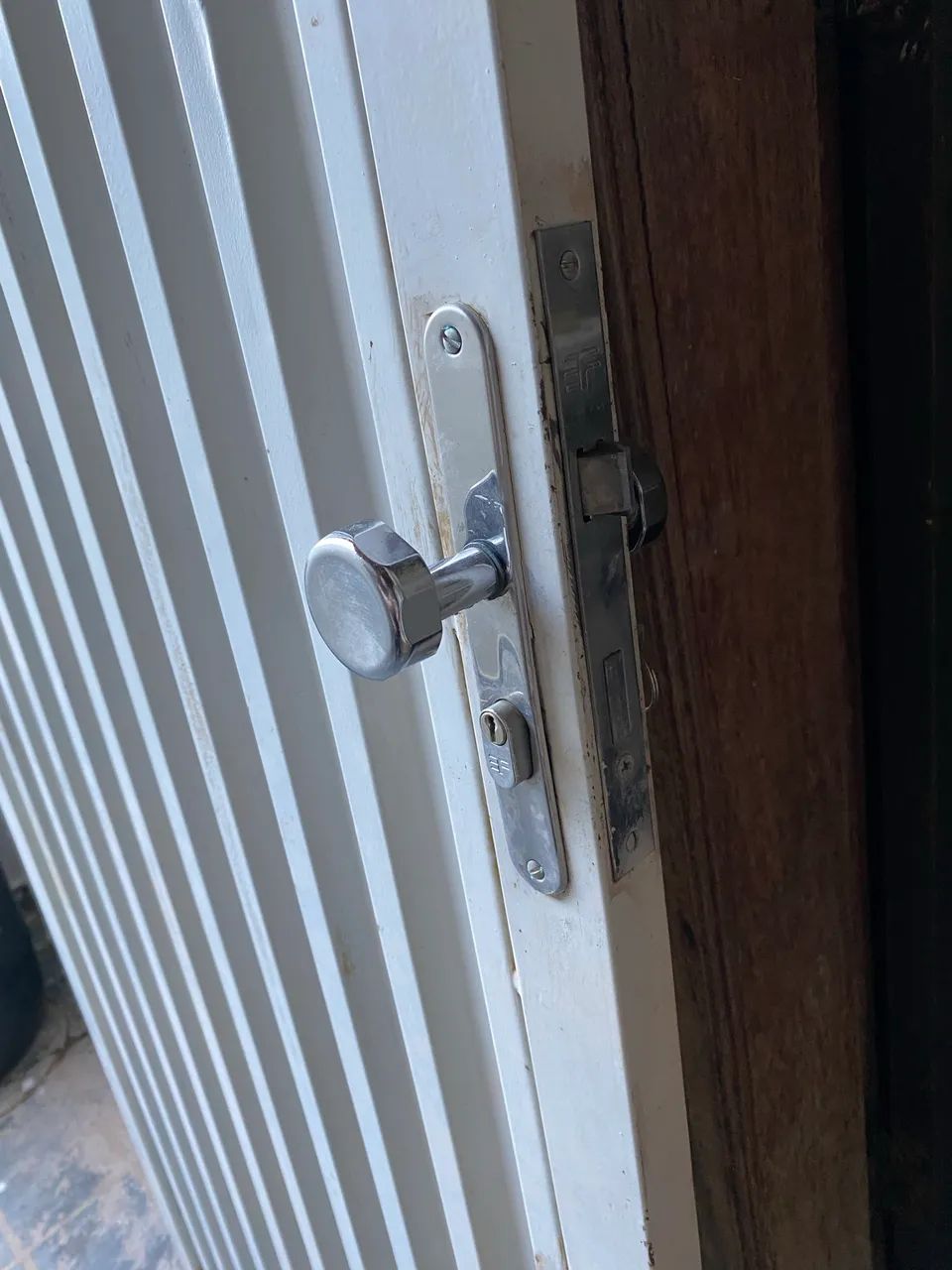 Porta de aço pivotante 0,80 x 2,10 m - Foto 2