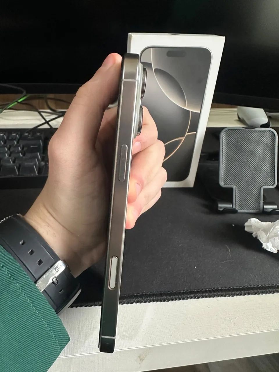 iPhone 16 Pro Max 256gb Titanium - Foto 3