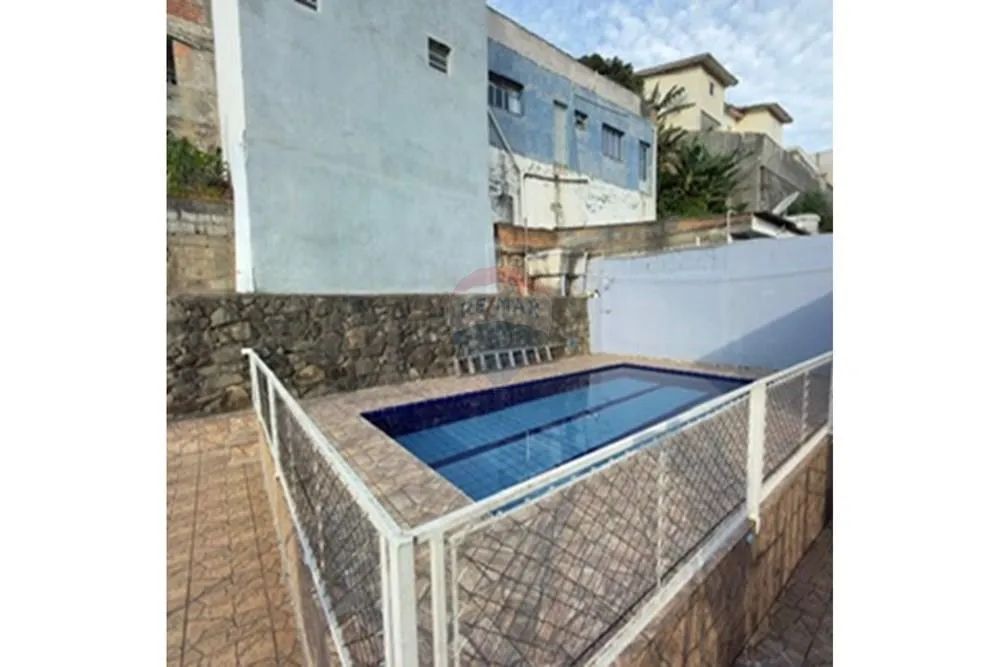 Oportunidade: Casa com Piscina e ótima localização - Foto 3