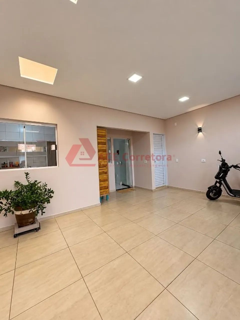 Casa com 2 Dormitórios e Área Gourmet