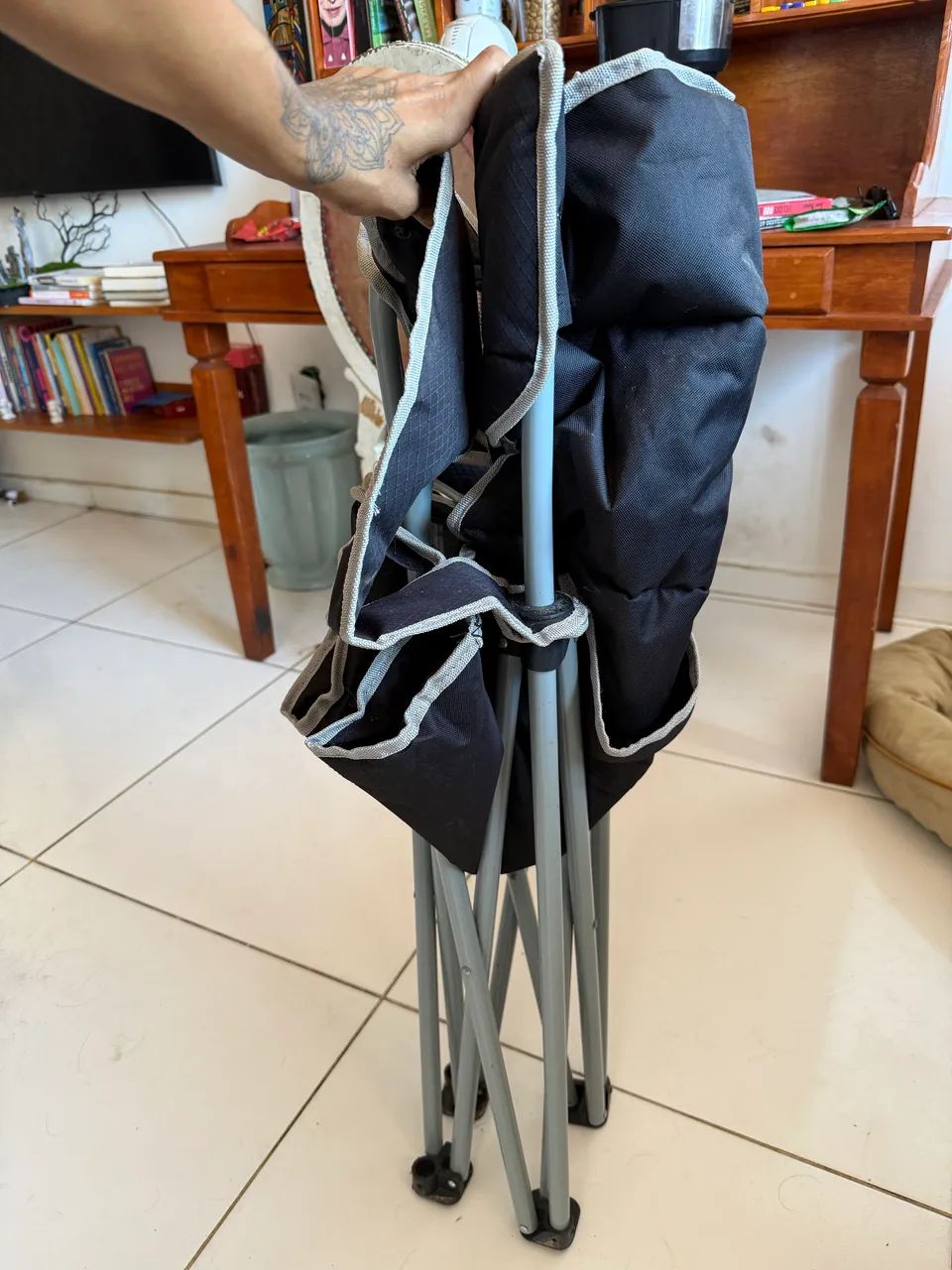 Cadeira Dobrável NTK Acolchoada com Porta-Copos + Capa Original - Foto 4