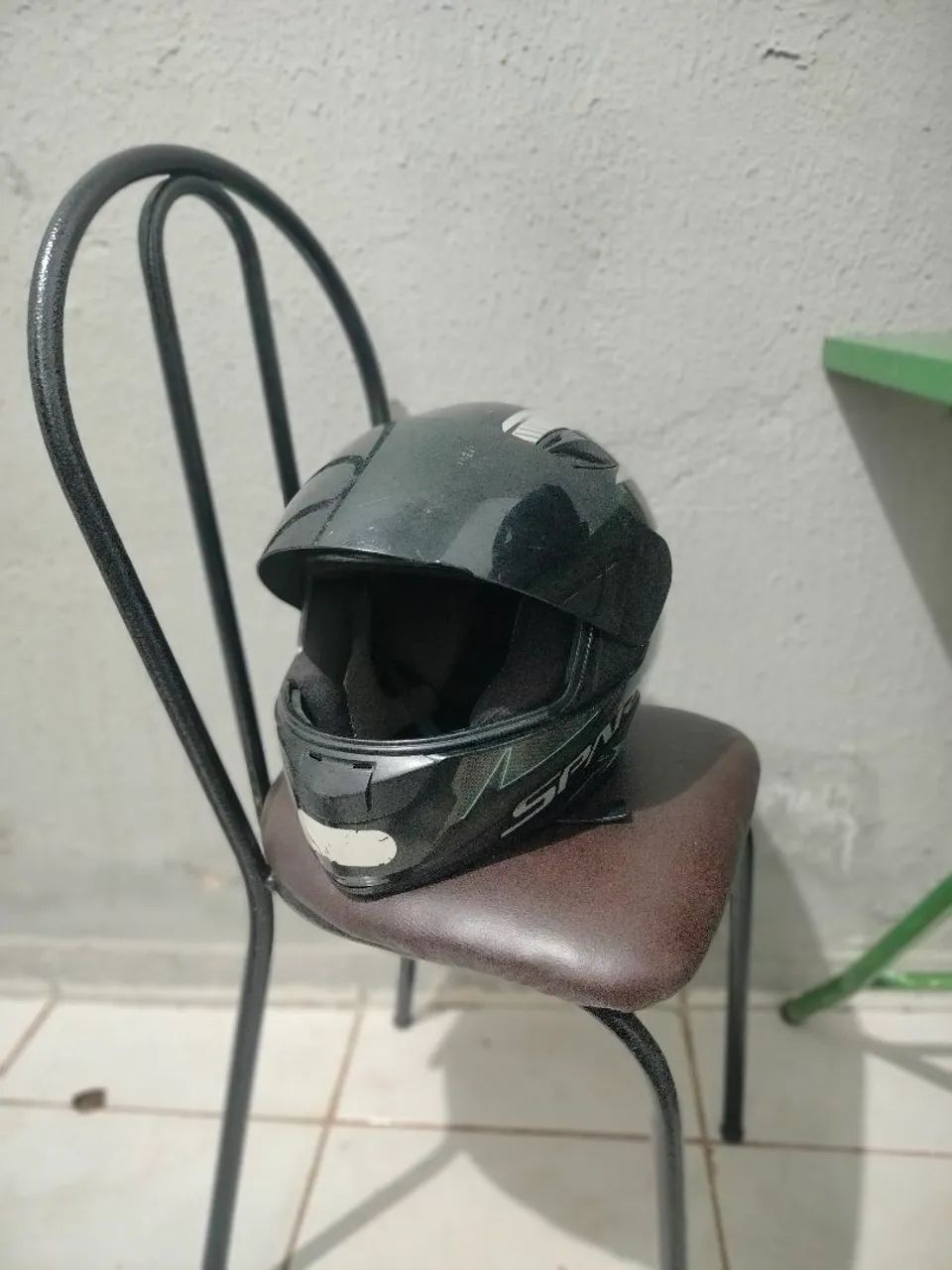 Capacete EBF Spark Spot