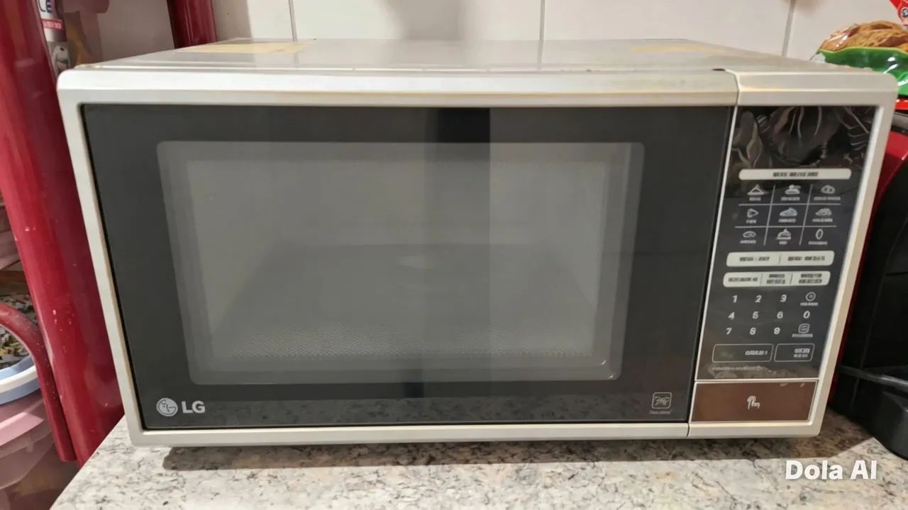 Micro-ondas LG 30L - Super conservado