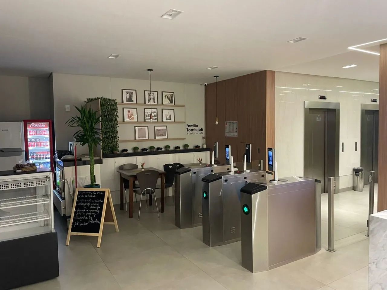 Sala comercial para alugar com 54 m² - Bairro Estreito, em Florianópolis. - Foto 5