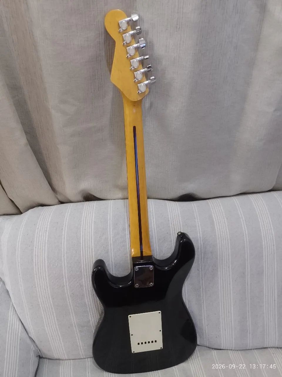 Guitarra stratocaster Michael black - Foto 4