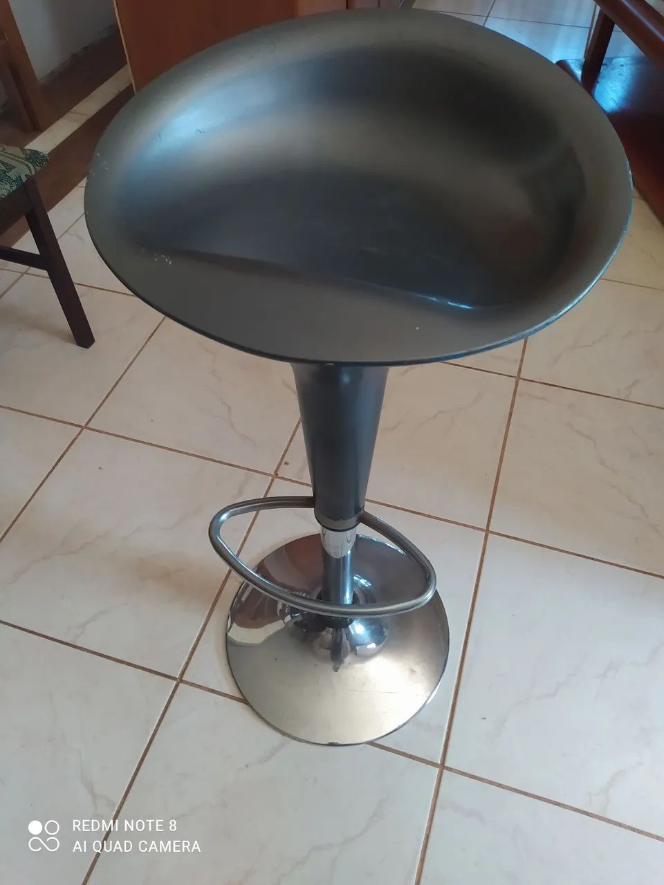 Banqueta alta para balcão