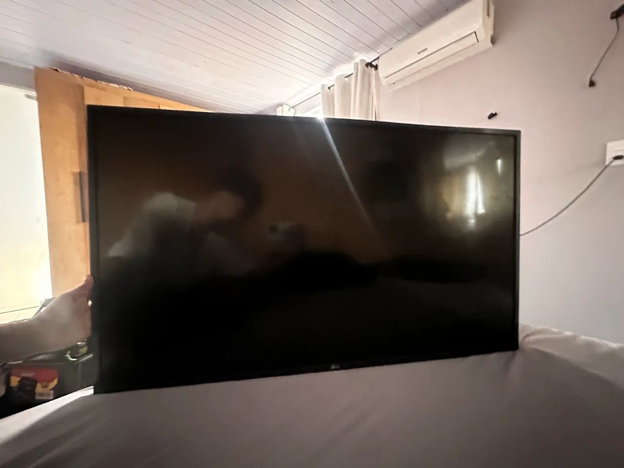 Televisão LG 42 polegadas com defeito  