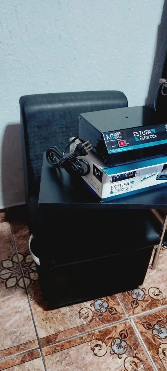 Vendo Poltrona e estufa de manicure, ambas novas - Foto 3