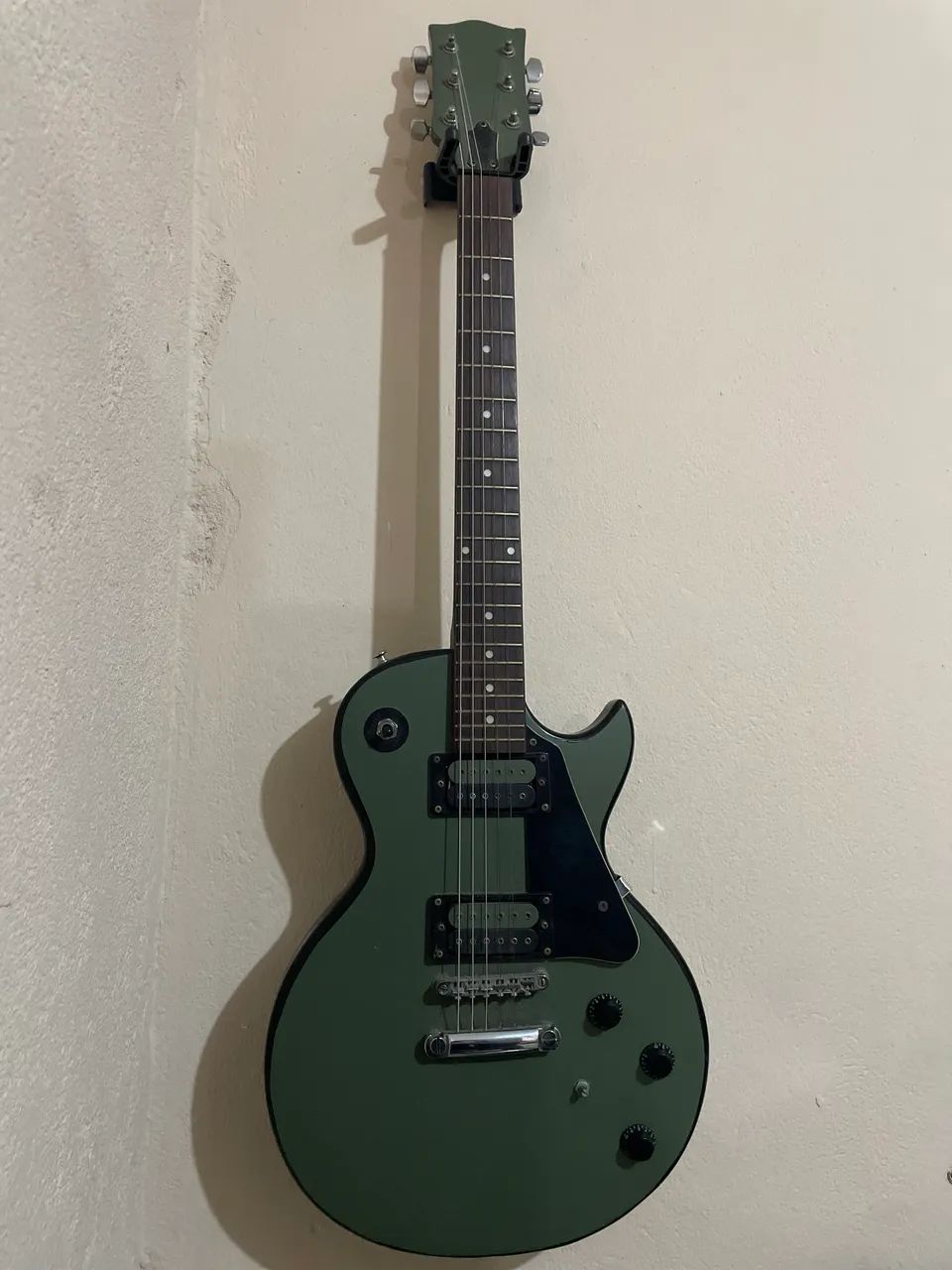 Guitarra Giannini e Borne Strike G30