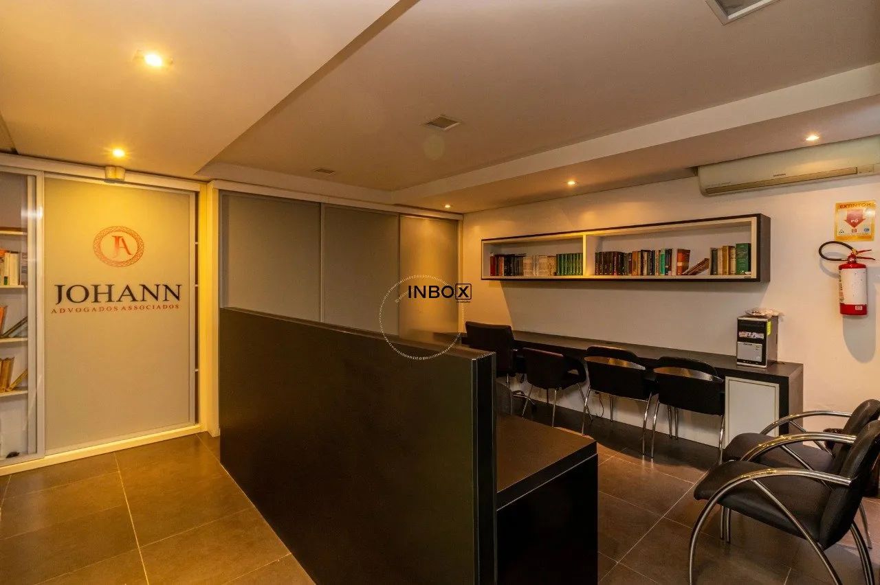 Casa Comercial com 235m², Auditório e 3 Vagas - Foto 3