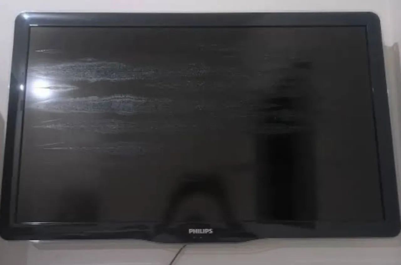 TV PHILIPS R$90 32 POLEGADAS 