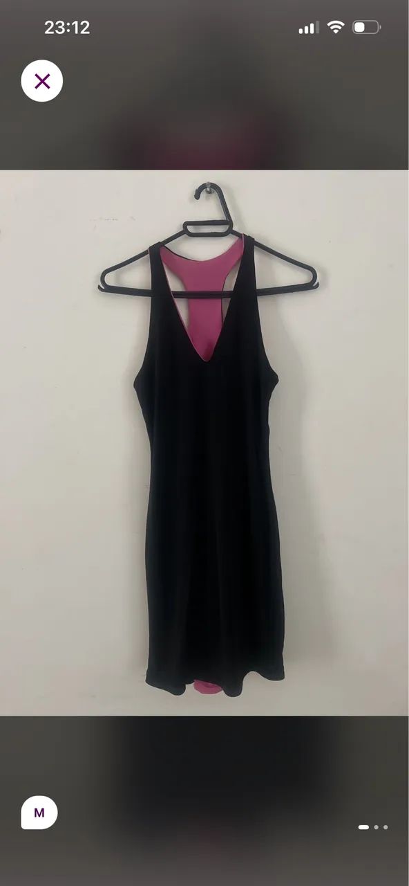 Vestido preto com forro rosa