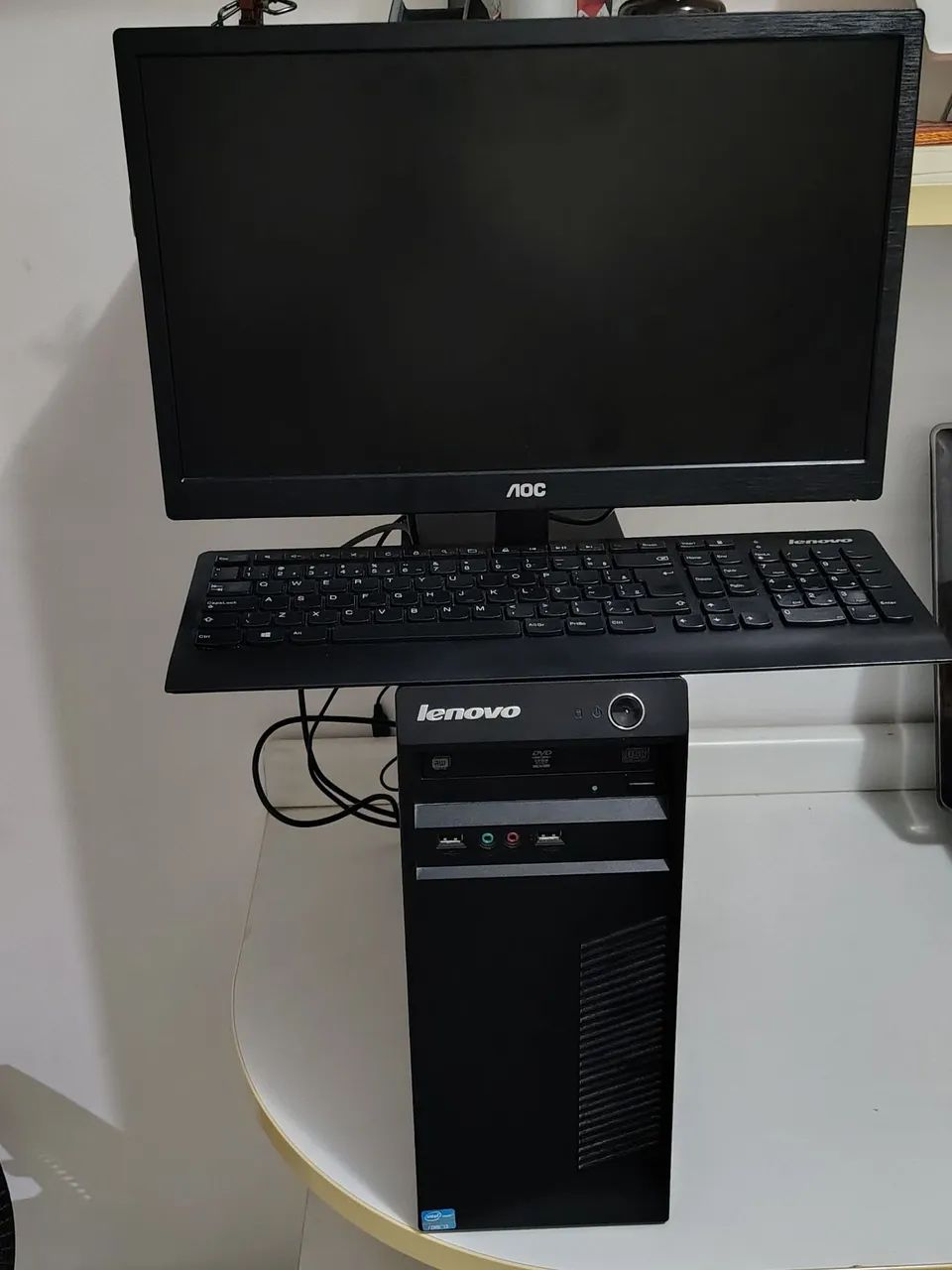 Computador Lenovo core i3