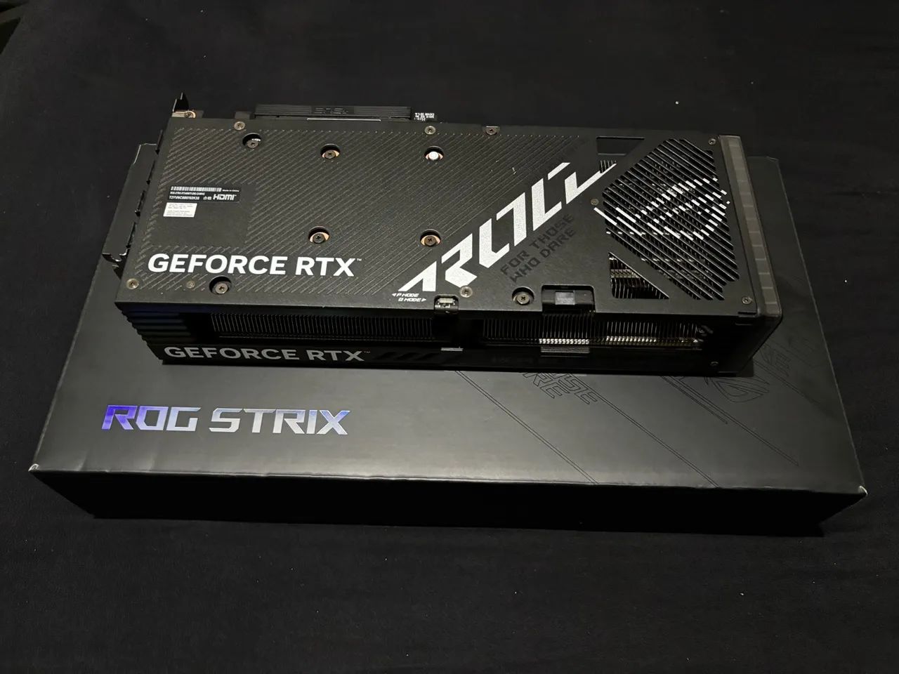 ASUS ROG Strix RTX 4060 Ti OC 8GB - Foto 4