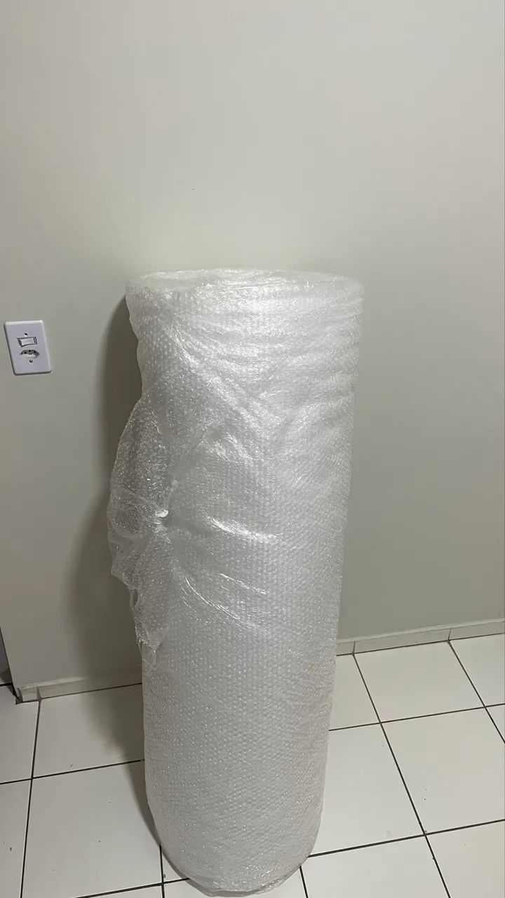 Vendo esse rolo de plástico bolha 