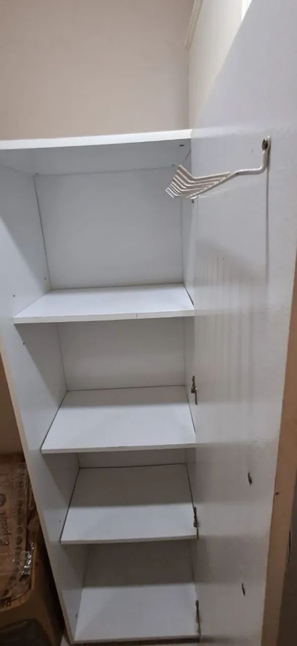 Armário multiuso 1 porta com ganchos  - Foto 2