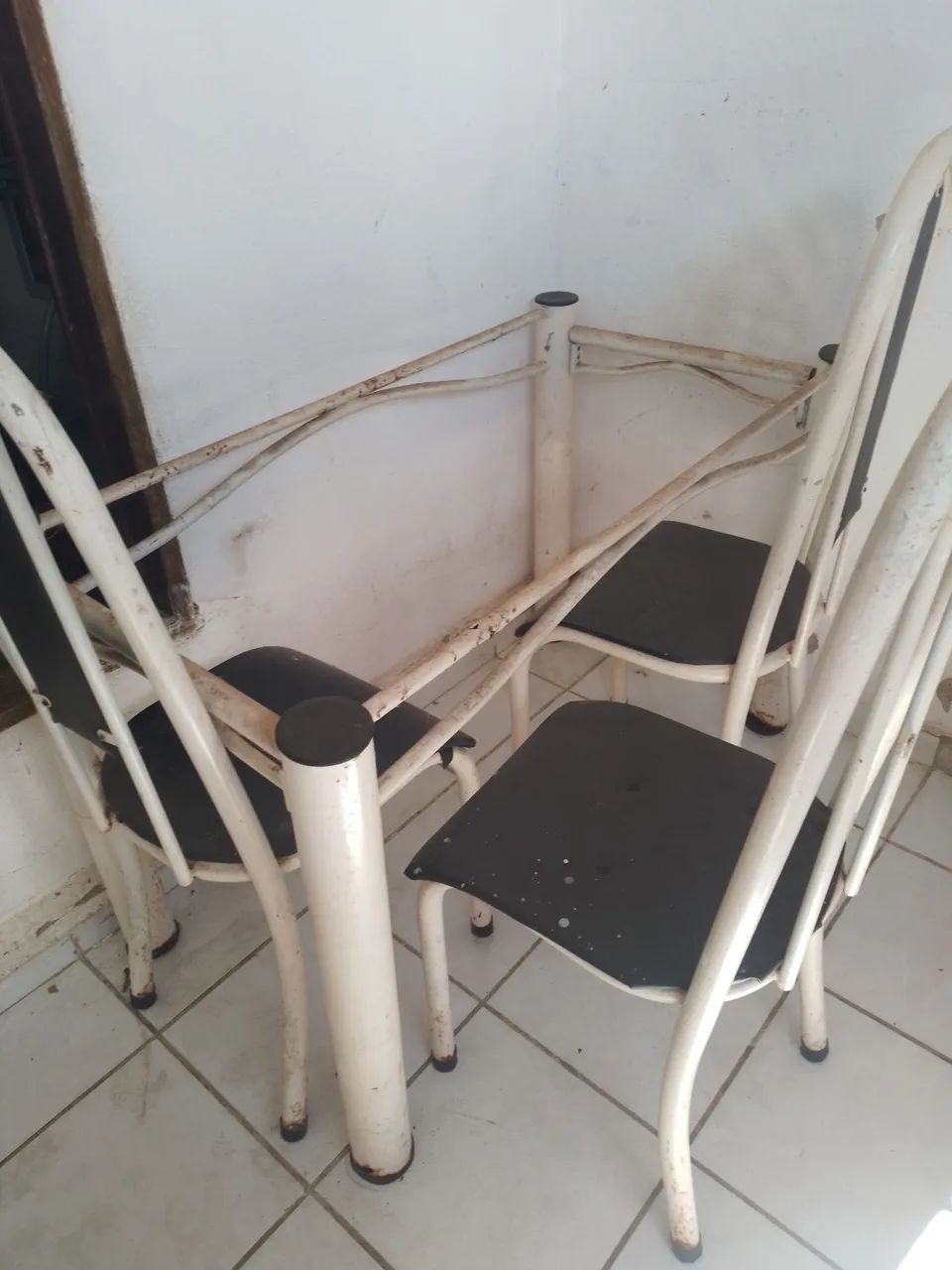 Pedra de mármore com mesa 4 cadeiras 150×80 - Foto 5