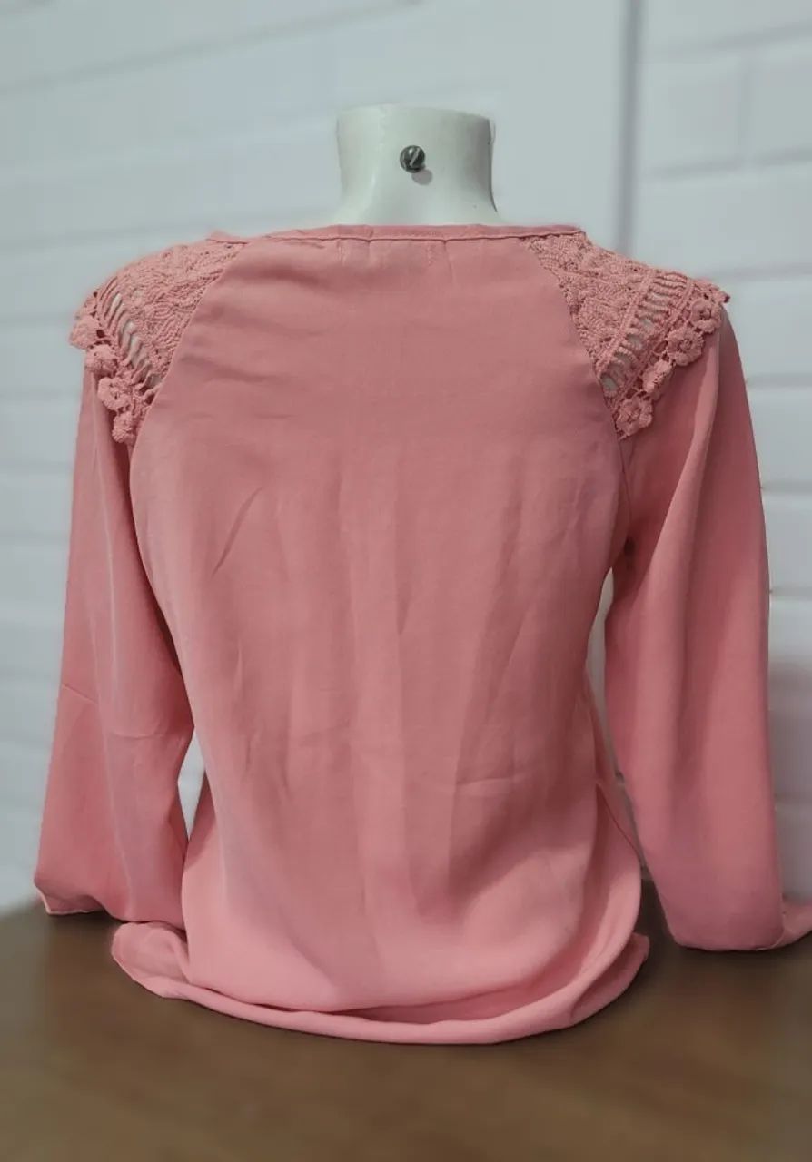 Blusa Social Manga Longa Sofisticada Renda Pérolas (Usado) - Foto 3