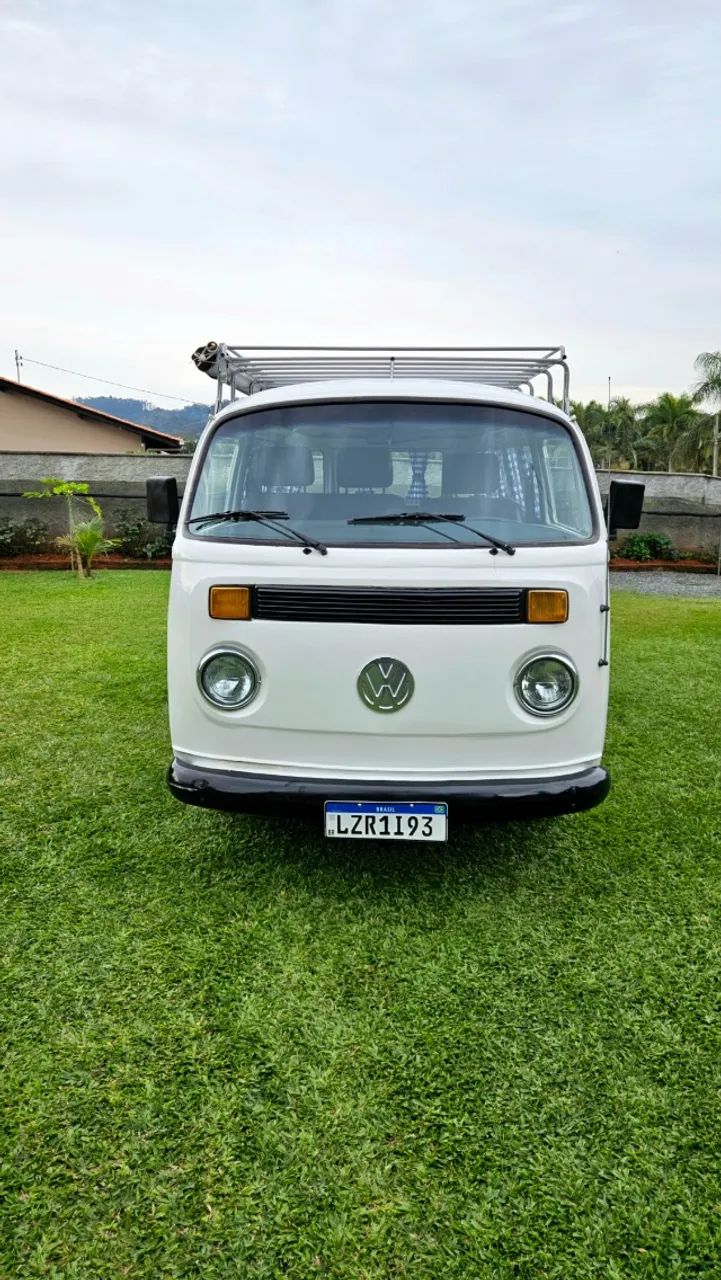 Volkswagen Kombi Standard/ Luxo/ Serie Prata 1989