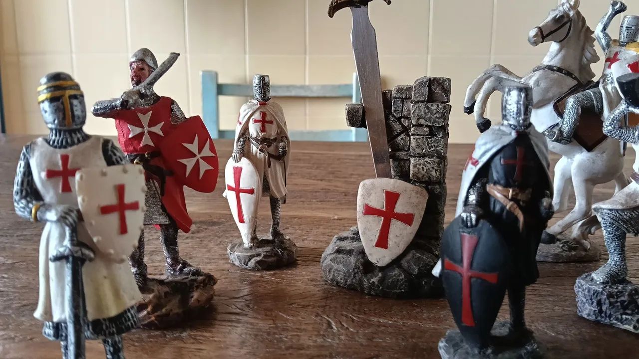 Miniaturas Medievais Portuguesas  - Foto 2