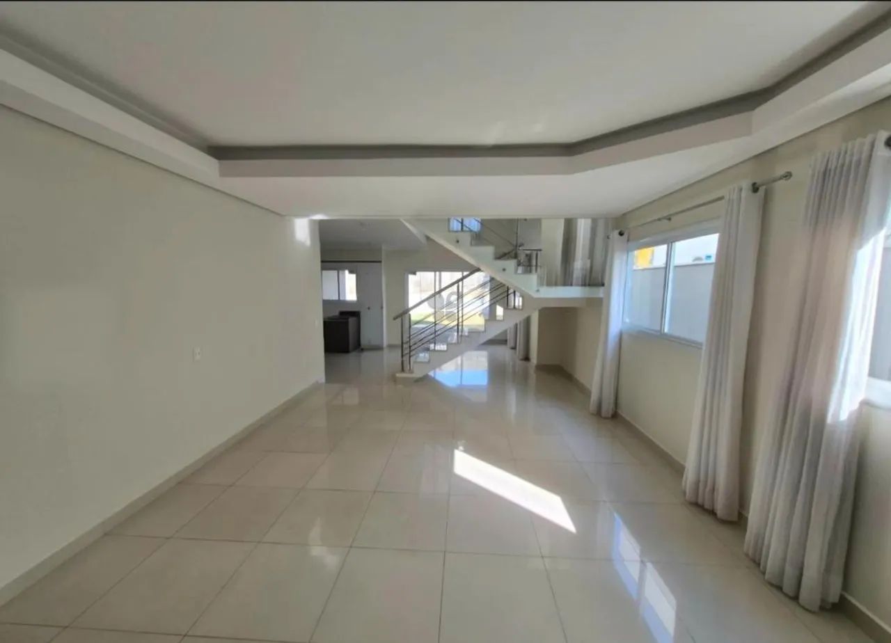 Casa para alugar em Campinas, Swiss Park, com 4 suítes, com 270 m² - Foto 2