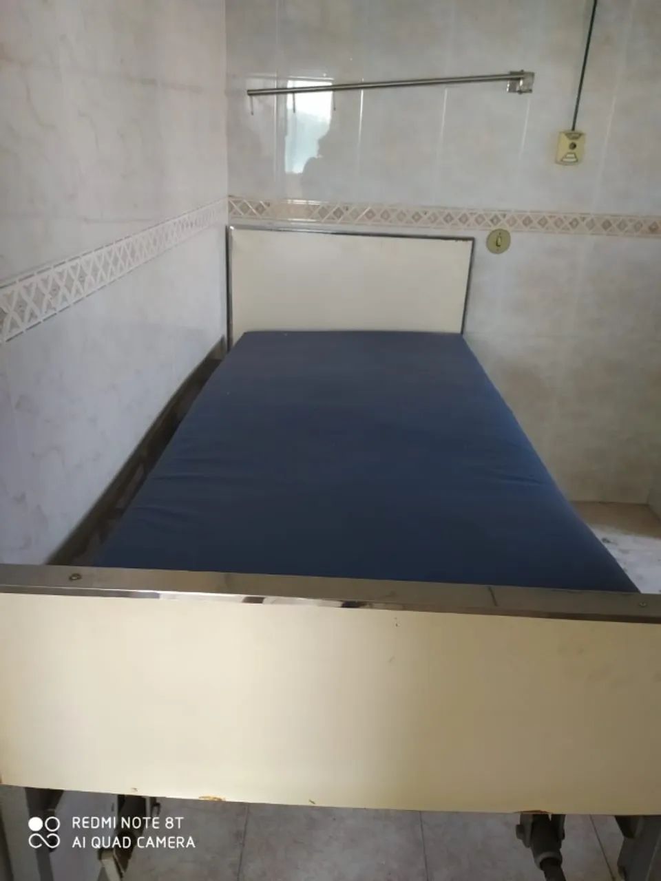 Camas hospitalares  antigas  - Foto 2