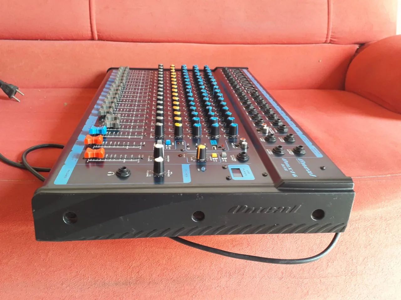 Mesa de som Oneal Omx16 USB - Foto 3