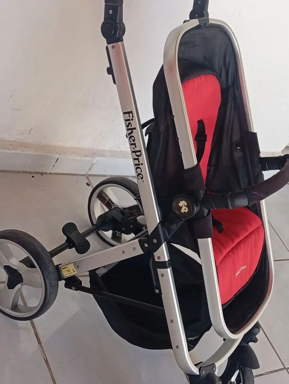 Carrinho de bebê  em perfeito estado , apenas 2 meses de uso . - Foto 6