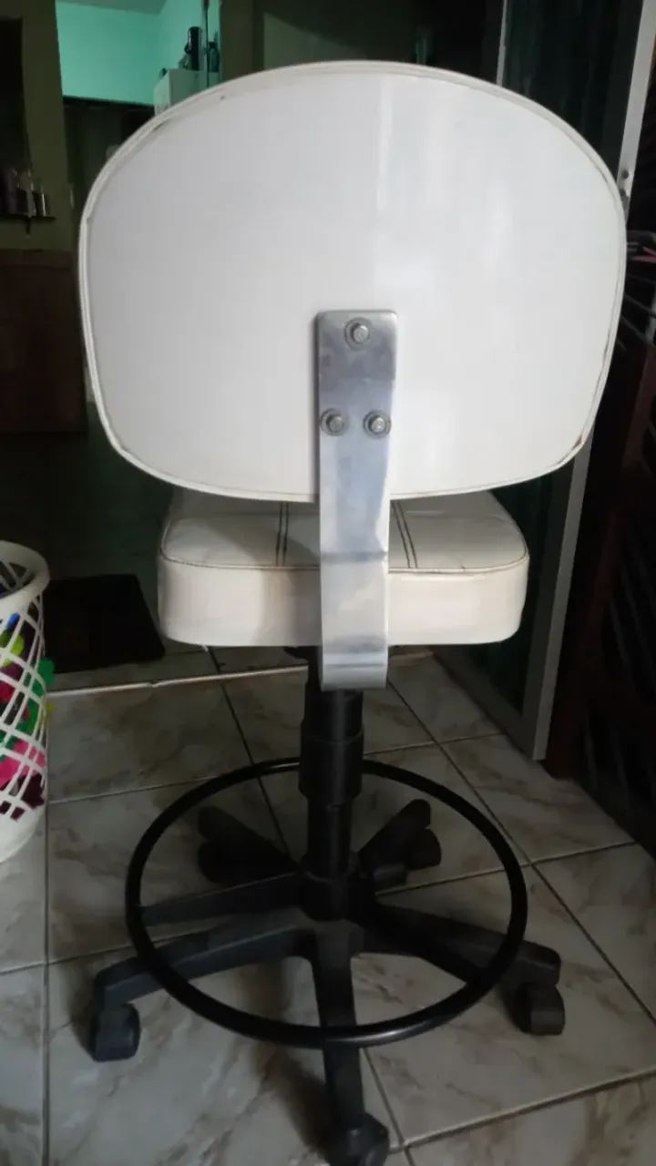 Cadeira para estética  - Foto 3