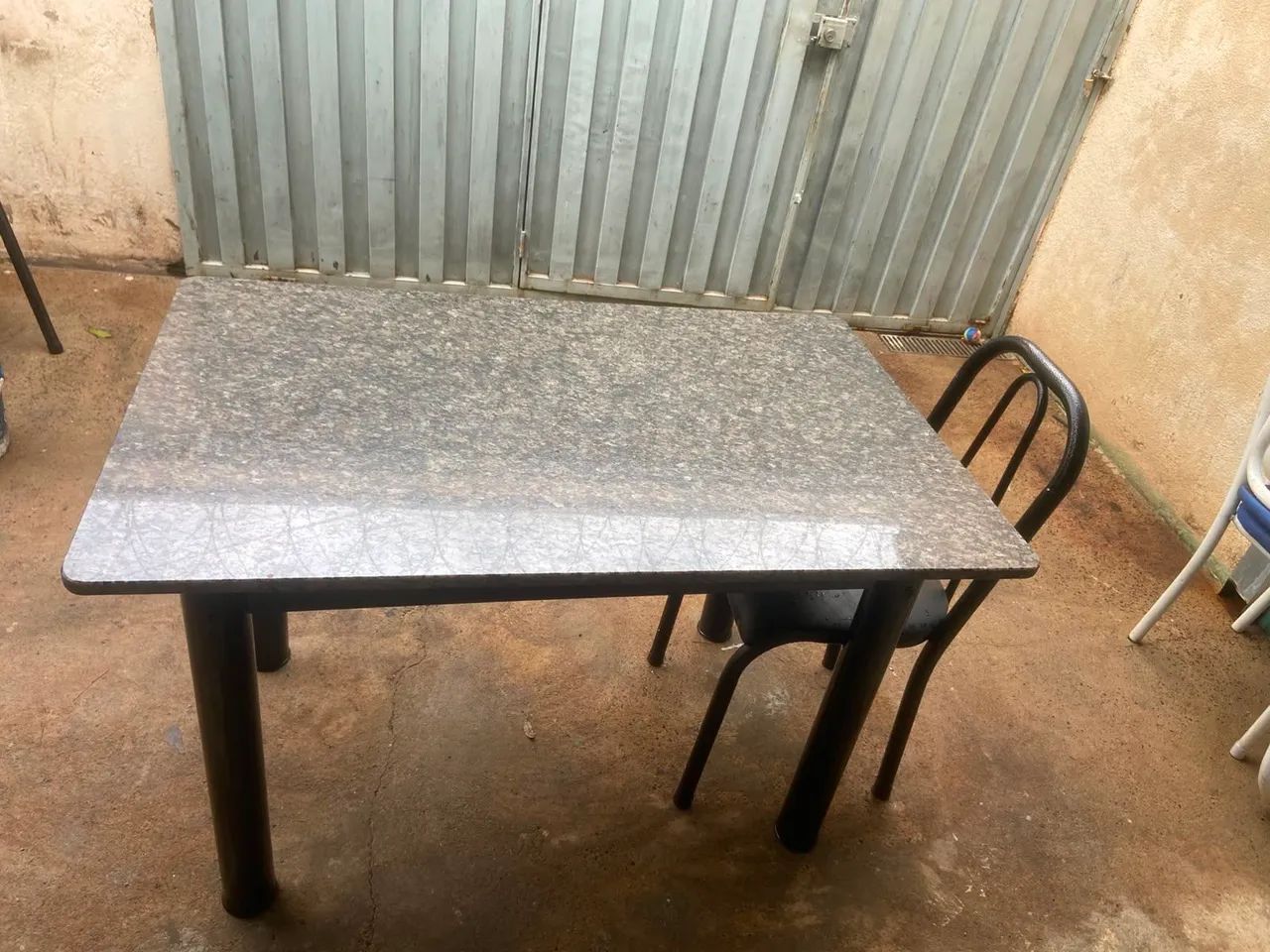 Mesa de granito 