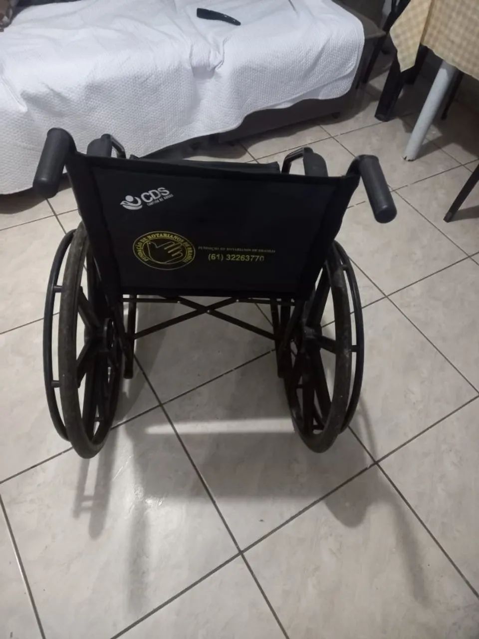 cadeira de rodas nova 