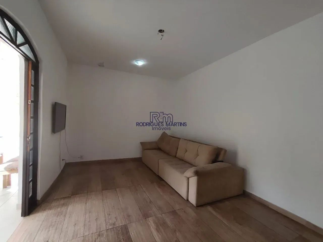 Casa à venda com 03 quartos no bairro Santo André